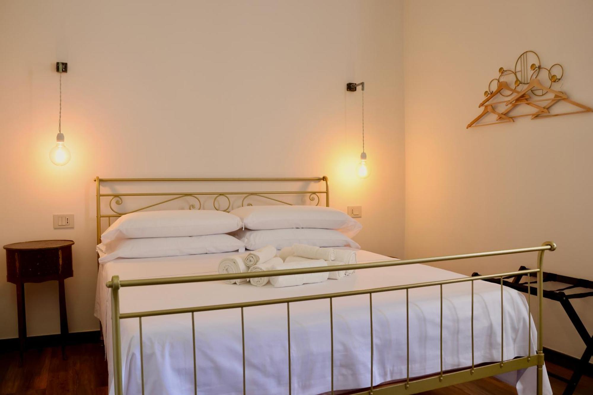 Holiday Lux Boutique Room Κατάνια Δωμάτιο φωτογραφία